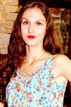 Photo of beautiful Ukraine    with brown hair and hazel eyes - 27832